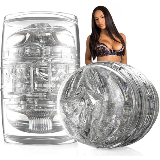 Fleshlight Girls Autumn Falls Quickshot masturbaattori, realistinen muotoilu ja pehmeä tekstuuri.