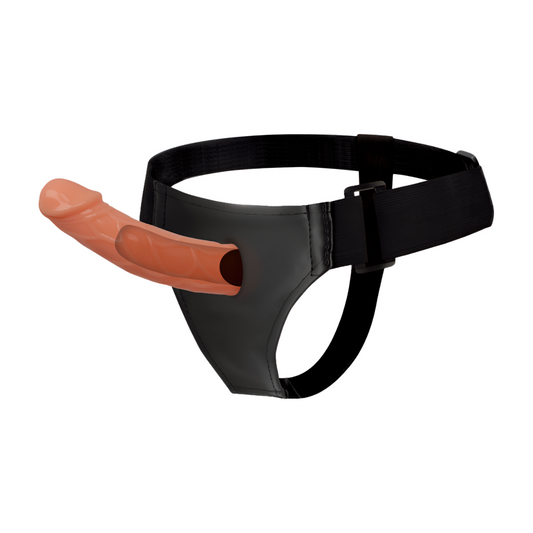 HARNESS ATTRACTION Blake penisjatke strap-on-harness, 15,5 cm, realistinen muoto ja pehmeä materiaali.