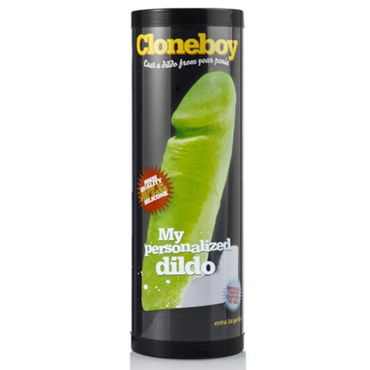 Naisten seksilelu, CLONEBOY TEE OMA DILDO, realistinen dildo, valkoinen väri, kuvassa esillä laidasta ja tekstuuria.